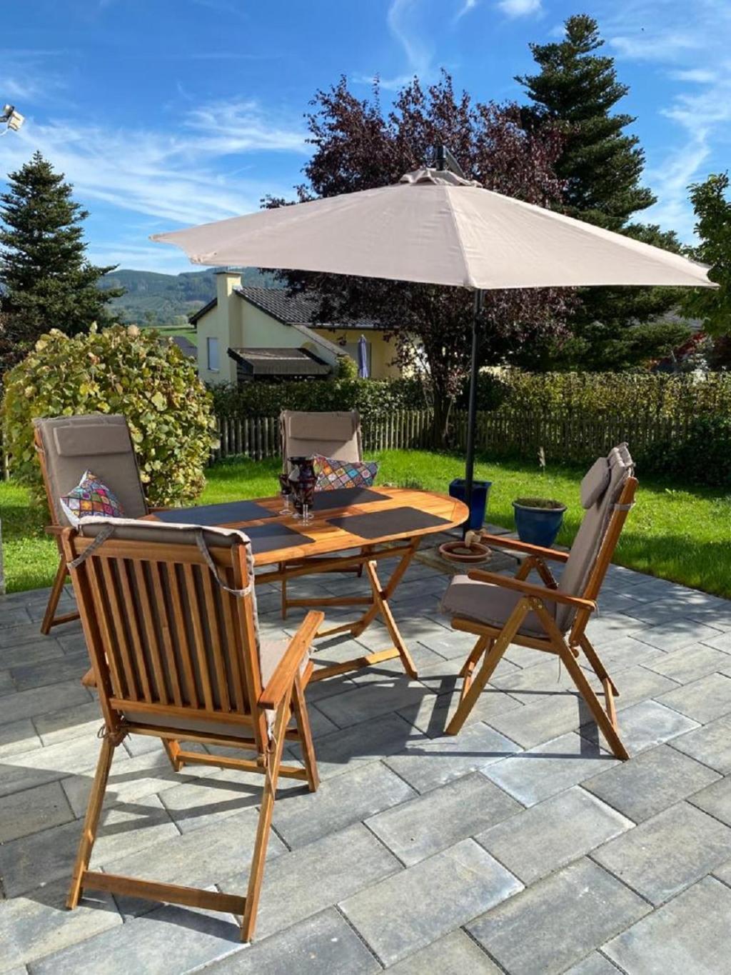 Ferienhaus Glueckspilz Beim Hennesee Мешеде Екстериор снимка